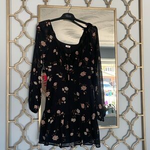 Size M Garage beautiful floral dress
